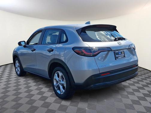 Lunar Silver Metallic 2025 Honda HR-V LX