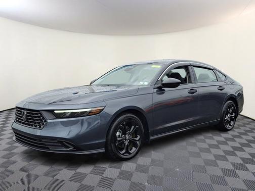 Meteorite Gray Metallic   Gc 2025 Honda Accord SE