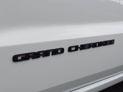 2018 Jeep Grand Cherokee Altitude for sale in Langhorne, PA - image 30