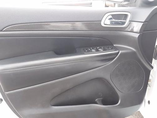 2018 Jeep Grand Cherokee Altitude for sale in Langhorne, PA - image 12