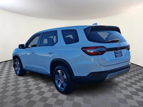 2023 Honda Pilot EX-L 7 Passenger