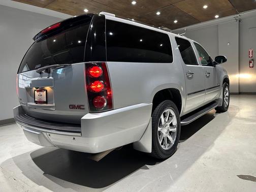 2011 GMC Yukon XL Denali