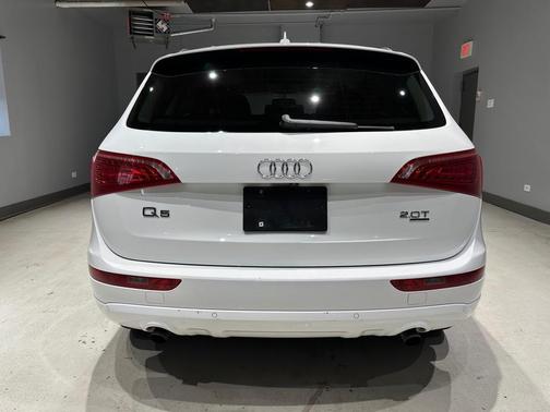 2011 Audi Q5 Premium Plus