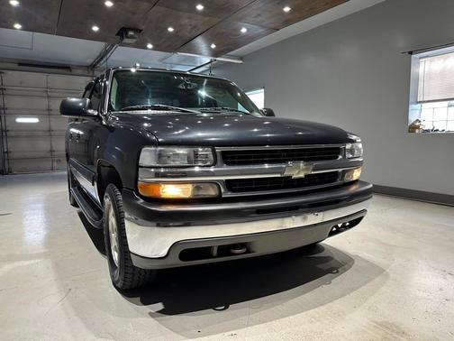 2004 Chevrolet Suburban 1500 LT