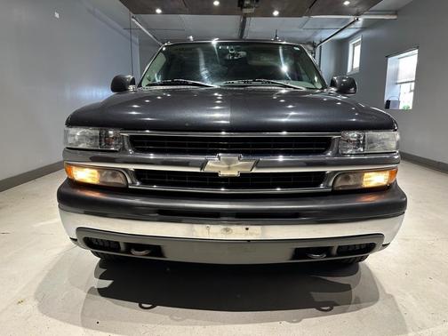 2004 Chevrolet Suburban 1500 LT