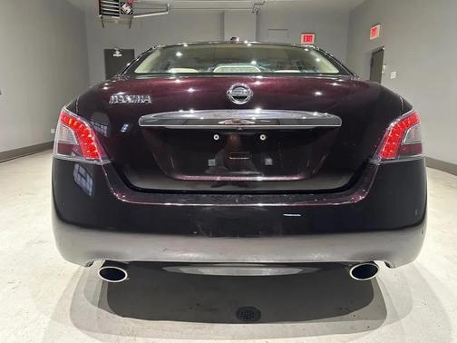 PURPLE 2013 Nissan Maxima SV