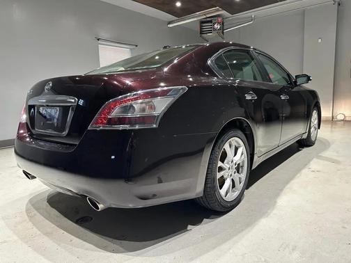 PURPLE 2013 Nissan Maxima SV