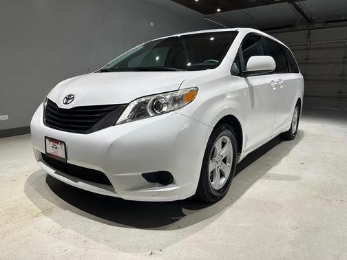 2011 Toyota Sienna LE