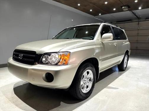 2001 Toyota Highlander Base