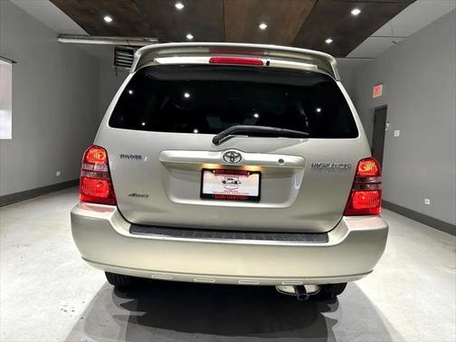 2001 Toyota Highlander Base