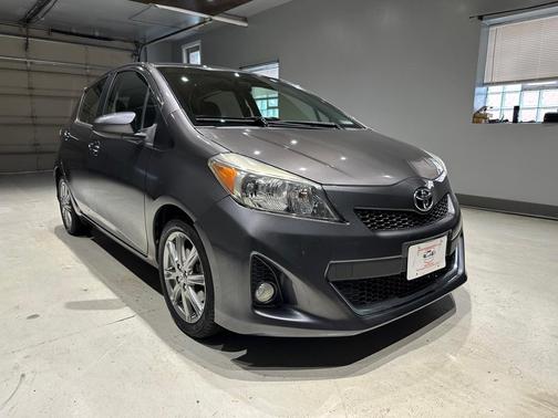 2014 Toyota Yaris L