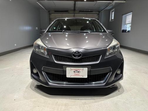 2014 Toyota Yaris L