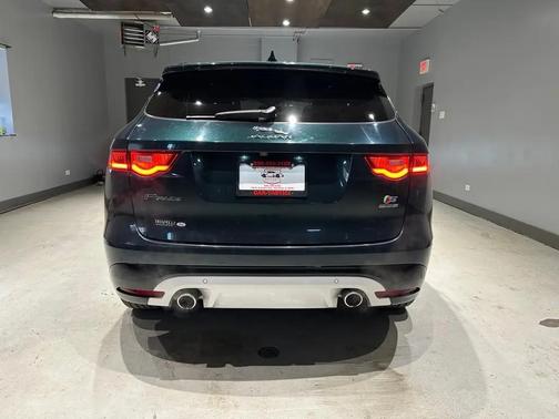 2017 Jaguar F-PACE S