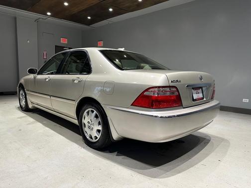 2004 Acura RL 3.5