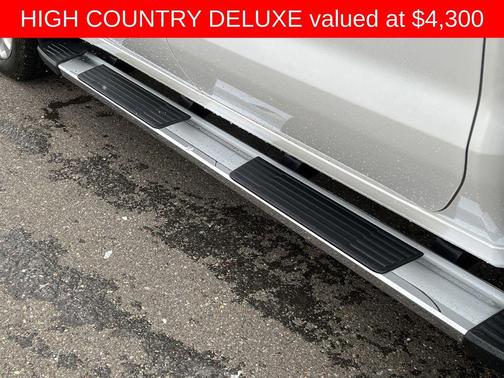 Iridescent Pearl Tricoat 2020 Chevrolet Silverado 1500 High Country