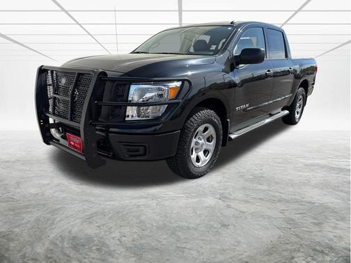 Magnetic Black Metallic 2019 Nissan Titan S