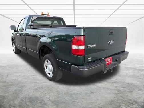 Forest Green Clearcoat Metallic 2008 Ford F-150 XL