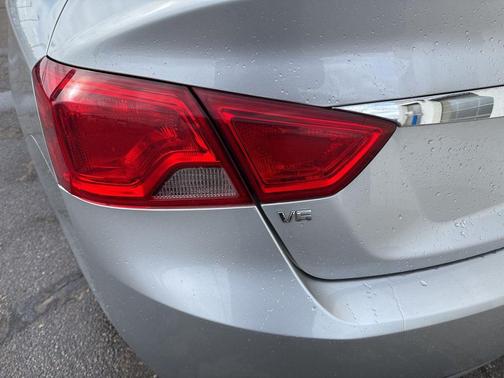 Silver Ice Metallic 2017 Chevrolet Impala 1LS