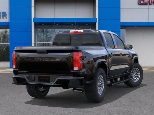 Black 2026 Chevrolet Colorado LT