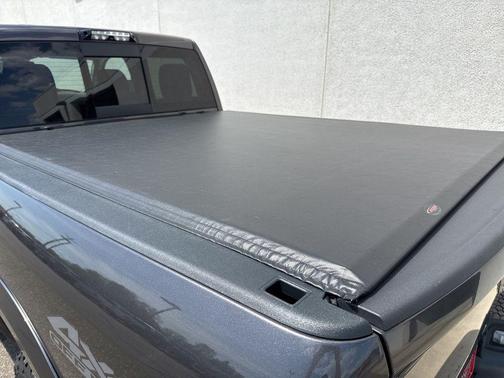 Granite Crystal Metallic Clearcoat 2017 RAM 2500 Big Horn Crew Cab 4x4 6'4' Box