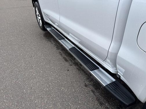 White Frost Tricoat 2023 GMC Sierra 1500 Denali