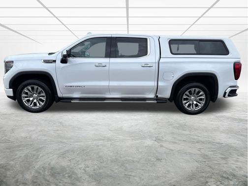 White Frost Tricoat 2023 GMC Sierra 1500 Denali