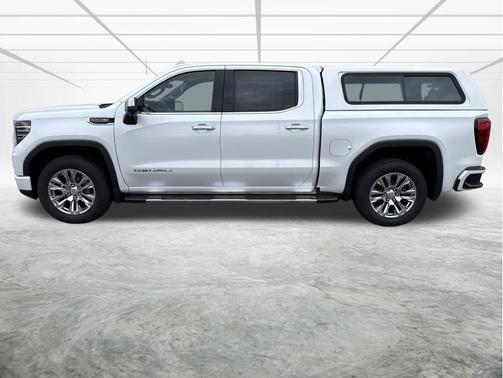 White Frost Tricoat 2023 GMC Sierra 1500 Denali