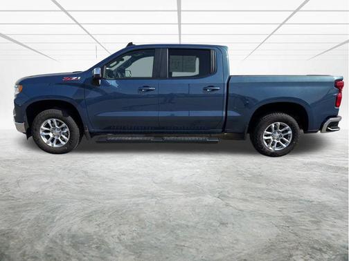 Lakeshore Blue Metallic 2024 Chevrolet Silverado 1500 LT
