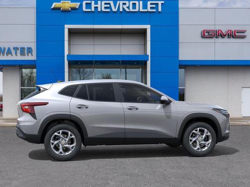 Sterling Gray Metallic 2026 Chevrolet Trax LS