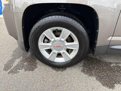 Mocha Steel Metallic 2011 GMC Terrain SLE-1