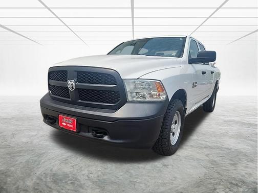 Bright White Clearcoat 2018 RAM 1500 Tradesman