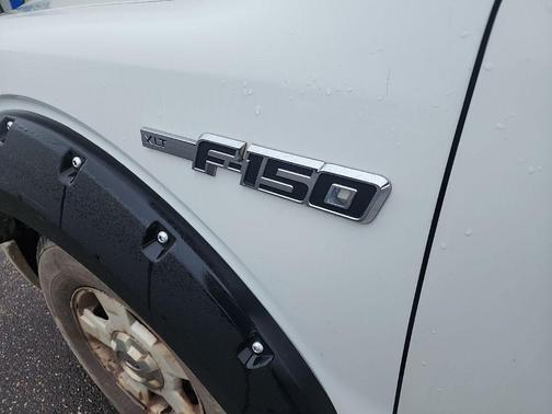 Oxford White Clearcoat 2009 Ford F-150 STX