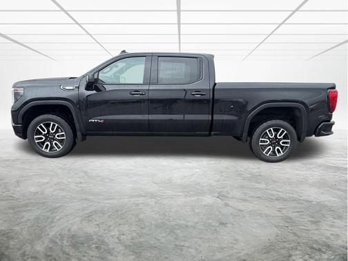Onyx Black 2023 GMC Sierra 1500 AT4