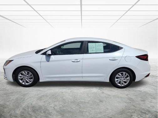 Quartz White Pearl 2020 Hyundai ELANTRA SE