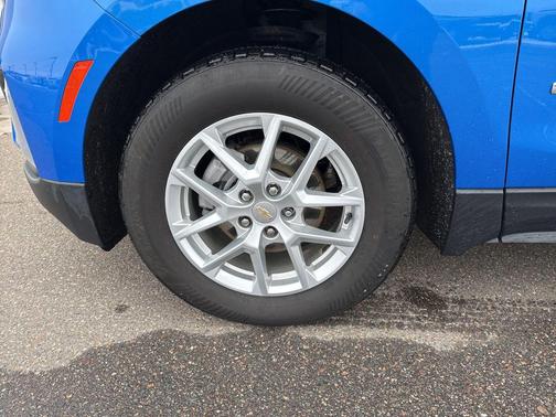 Riptide Blue Metallic 2024 Chevrolet Equinox 1LT