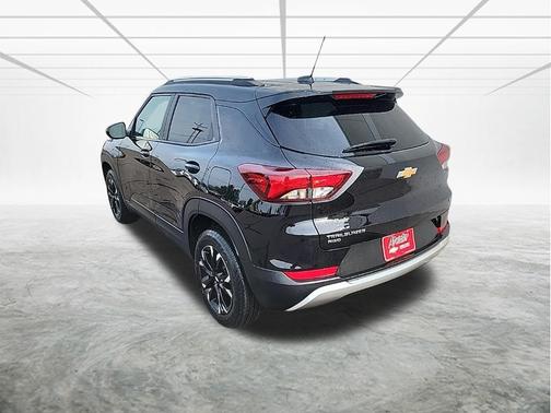 Mosaic Black Metallic 2023 Chevrolet Trailblazer LT
