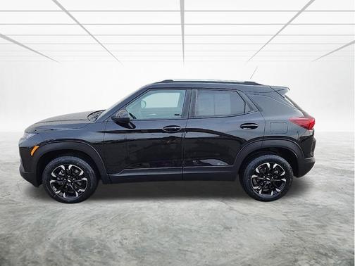 Mosaic Black Metallic 2023 Chevrolet Trailblazer LT