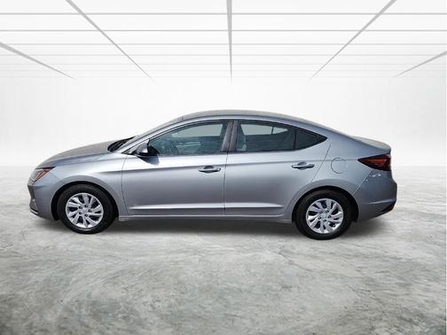Stellar Silver 2020 Hyundai ELANTRA SE