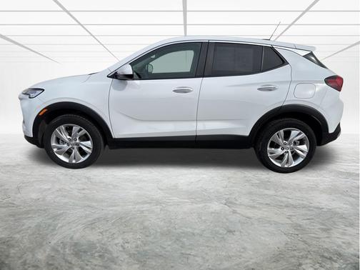 Summit White 2025 Buick Encore GX Preferred