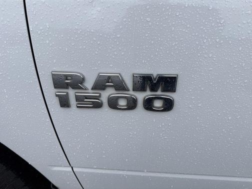 Bright White Clearcoat 2017 RAM 1500 Tradesman