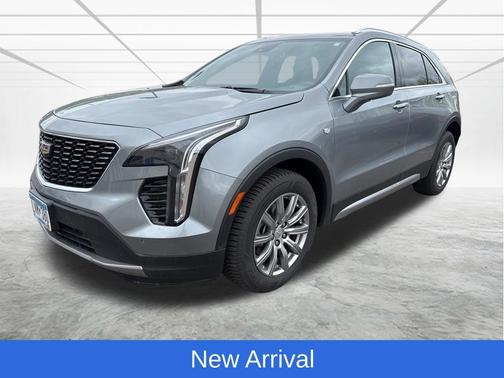 Argent Silver Metallic 2023 Cadillac XT4 Premium Luxury