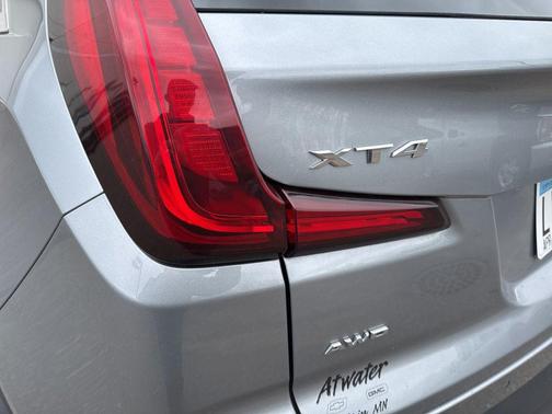 Argent Silver Metallic 2023 Cadillac XT4 Premium Luxury