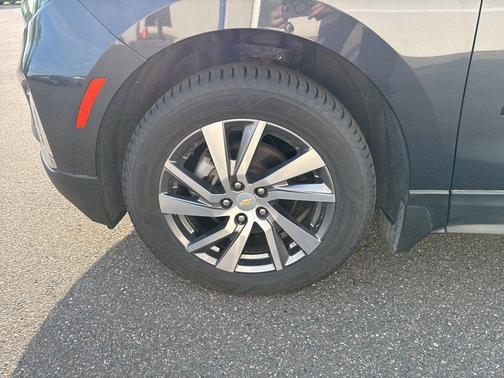 Iron Gray Metallic 2022 Chevrolet Equinox Premier w/1LZ