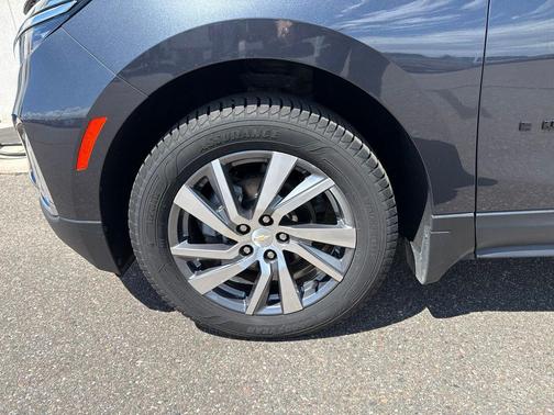 Iron Gray Metallic 2022 Chevrolet Equinox Premier w/1LZ