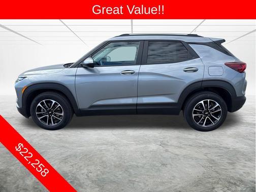 Sterling Gray Metallic 2025 Chevrolet Trailblazer LT