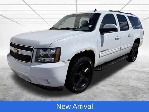 Summit White 2011 Chevrolet Suburban 1500 LT