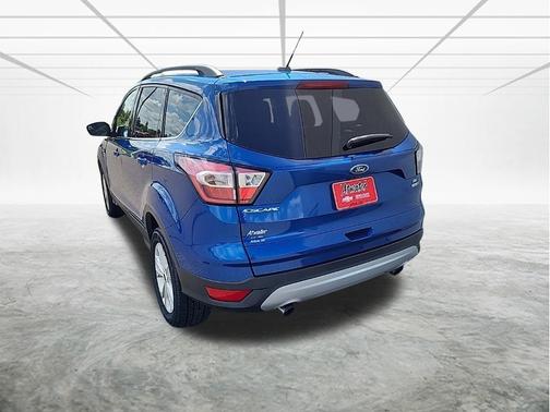 Lightning Blue Metallic 2018 Ford Escape SE