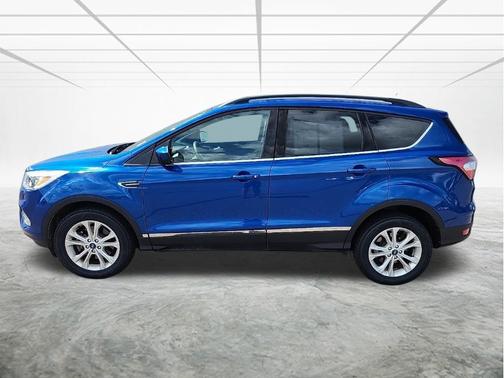 Lightning Blue Metallic 2018 Ford Escape SE