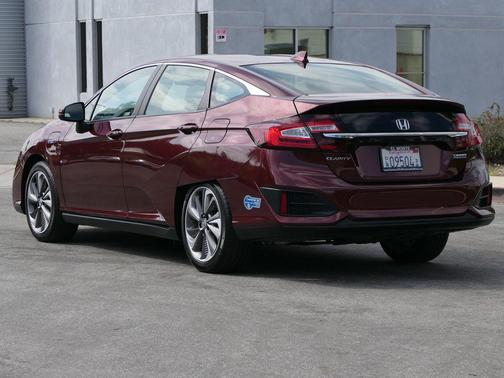 Maroon 2021 Honda Clarity Plug-In Hybrid Base