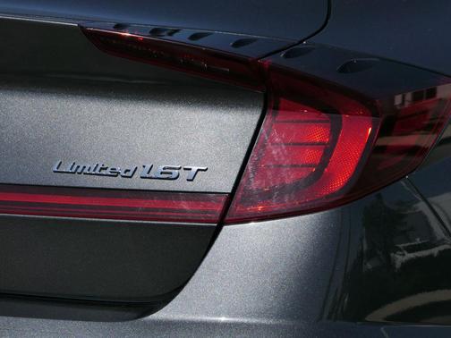 2023 Hyundai SONATA Limited